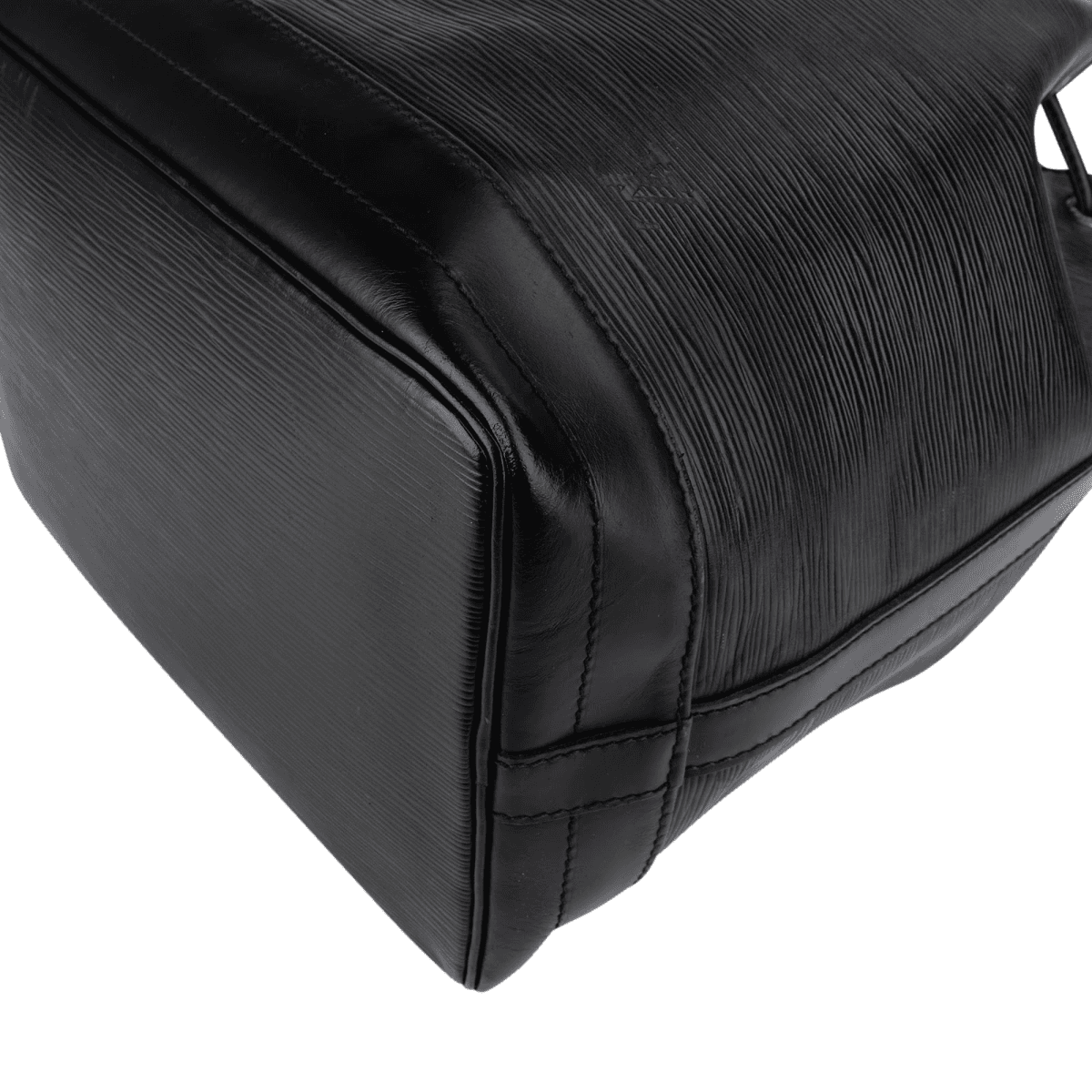 Louis Vuitton Noir Epi Sac Noé Grande — fotografie 7